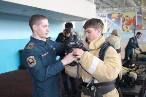 Практические занятия в пожарно-спасательной академии